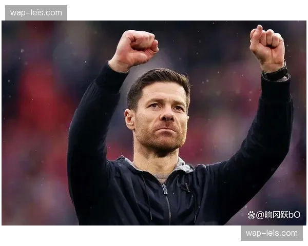 阿隆索执教皇马 三后卫体系面临考验